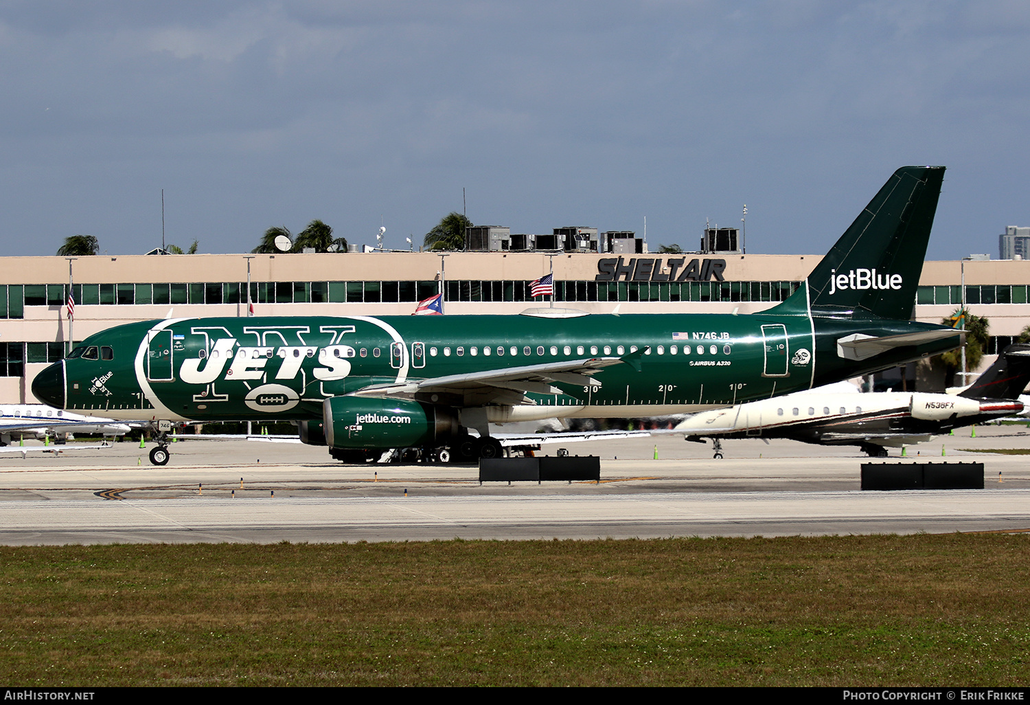 Aircraft Photo of N746JB | Airbus A320-232 | JetBlue Airways | AirHistory.net #444090