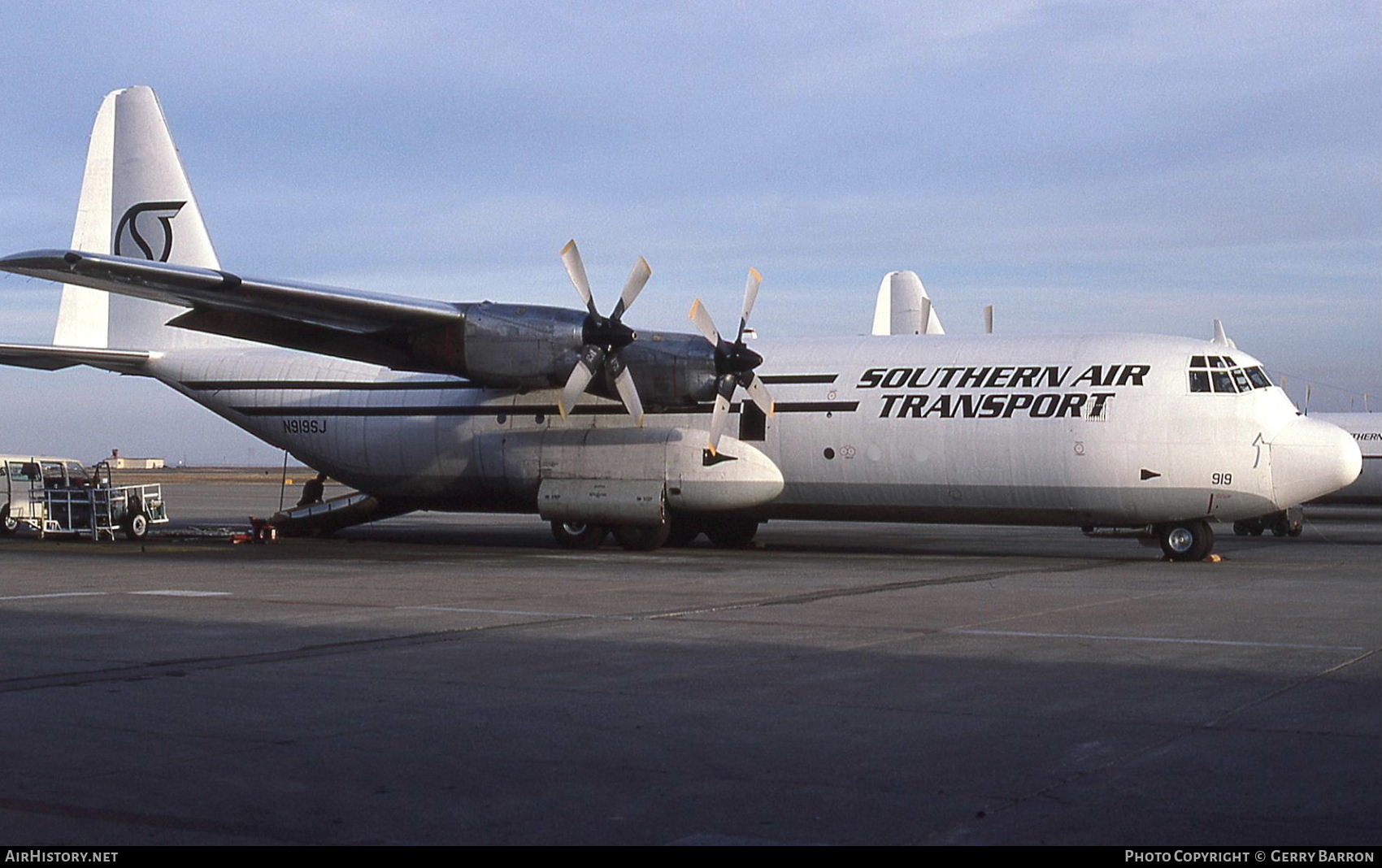 Aircraft Photo of N919SJ | Lockheed L-100-30 Hercules (382G) | Southern Air Transport | AirHistory.net #444174