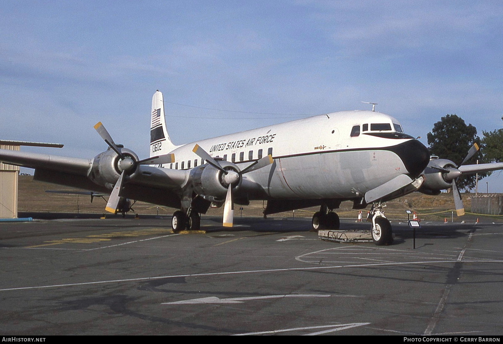 Aircraft Photo of 131602 / 57-17651 | Douglas R6D-1 Liftmaster (DC-6A) | USA - Navy | USA - Air Force | AirHistory.net #444175