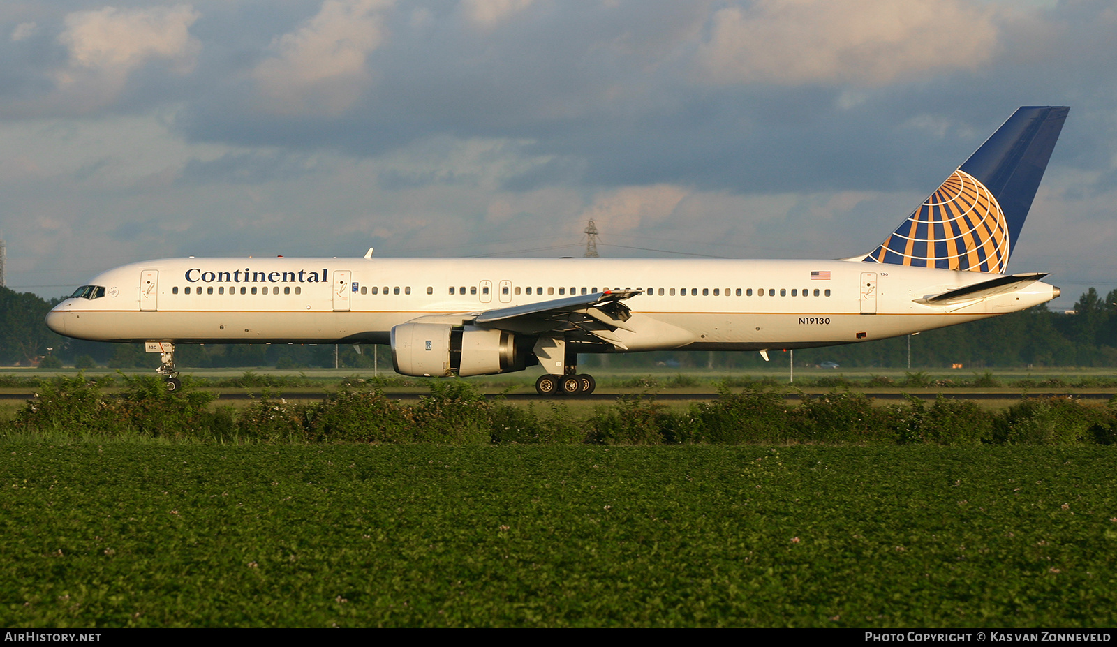 Aircraft Photo of N19130 | Boeing 757-224 | Continental Airlines | AirHistory.net #444180