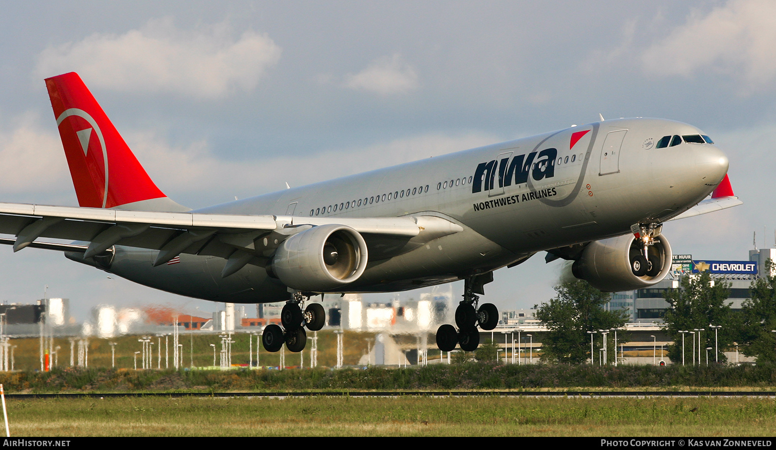 Aircraft Photo of N851NW | Airbus A330-223 | Northwest Airlines | AirHistory.net #444181