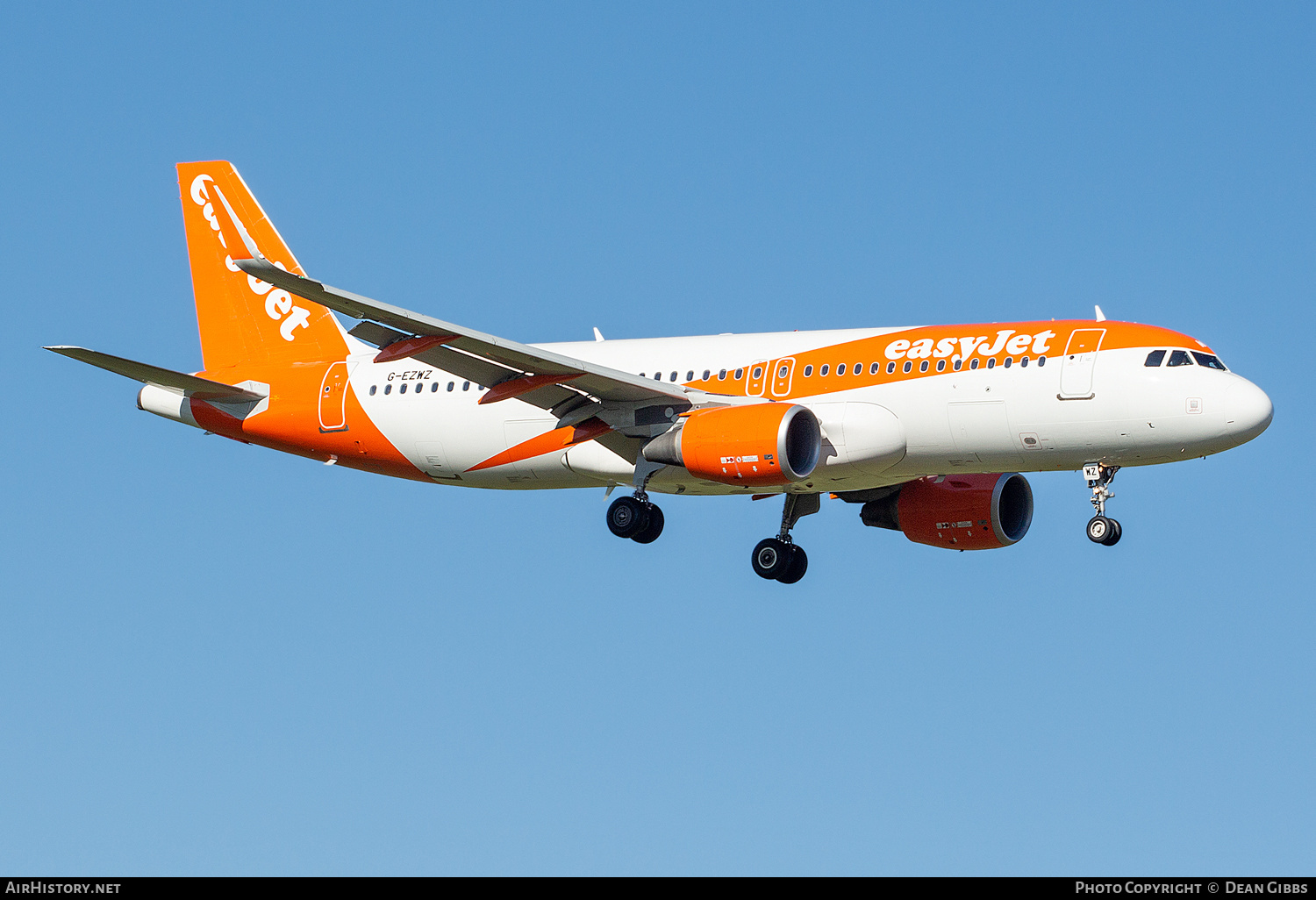 Aircraft Photo of G-EZWZ | Airbus A320-214 | EasyJet | AirHistory.net #444204