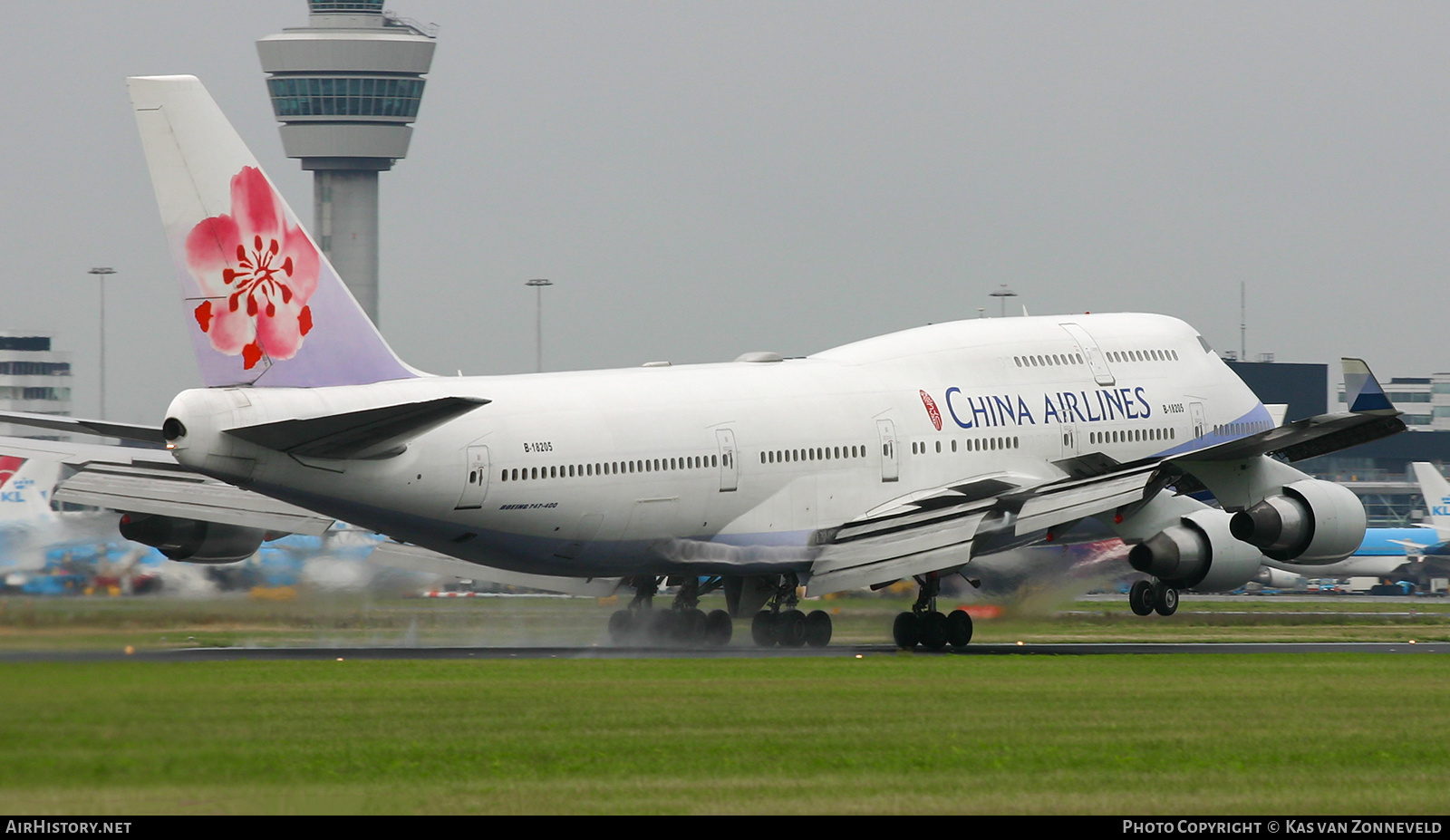 Aircraft Photo of B-18205 | Boeing 747-409 | China Airlines | AirHistory.net #444332