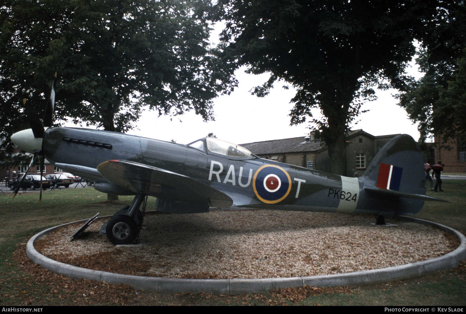 Aircraft Photo of PK624 | Supermarine 356 Spitfire F22 | UK - Air Force | AirHistory.net #444360