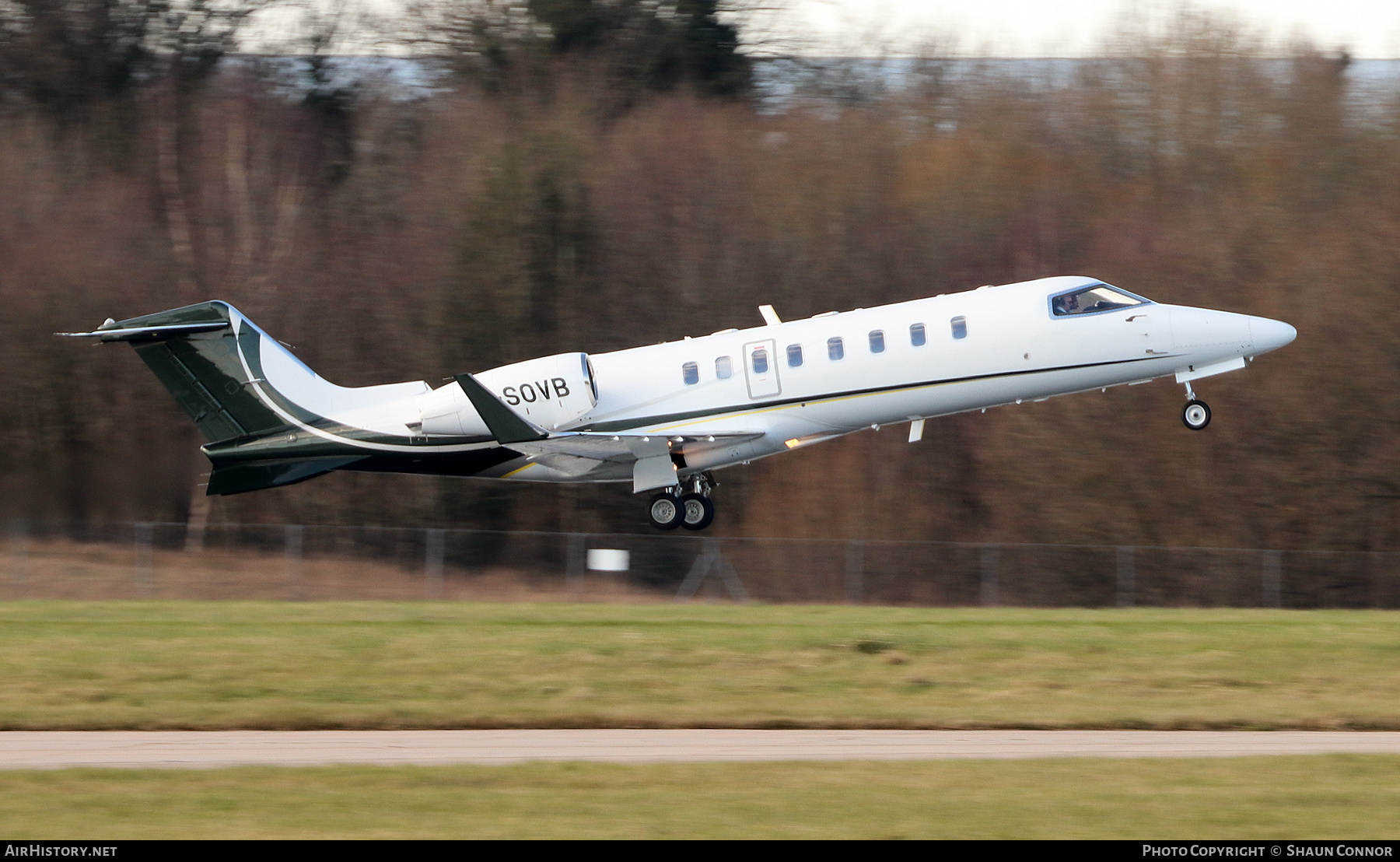 Aircraft Photo of G-SOVB | Learjet 45 | AirHistory.net #444452