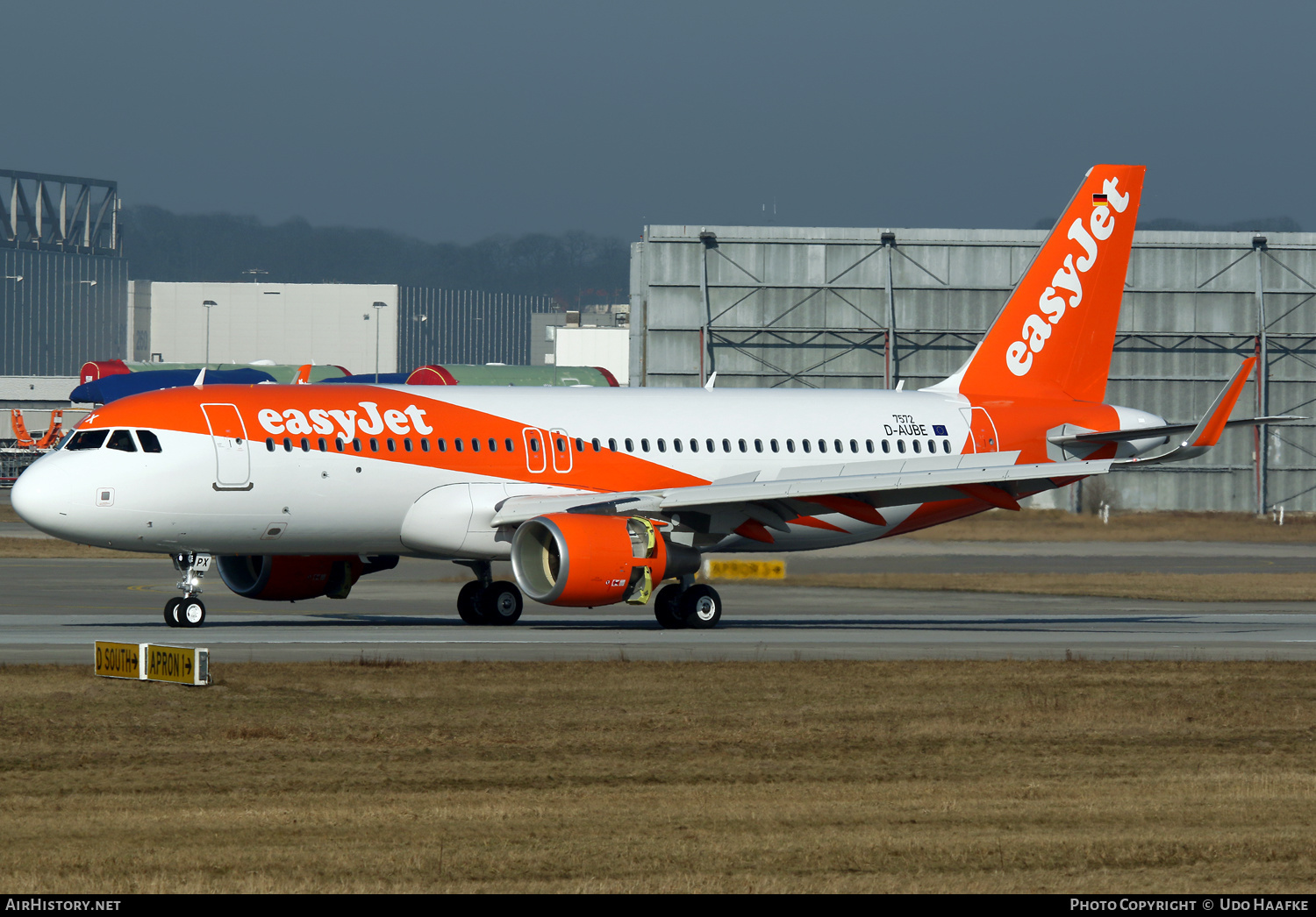 Aircraft Photo of D-AUBE / G-EZPX | Airbus A320-214 | EasyJet | AirHistory.net #444531