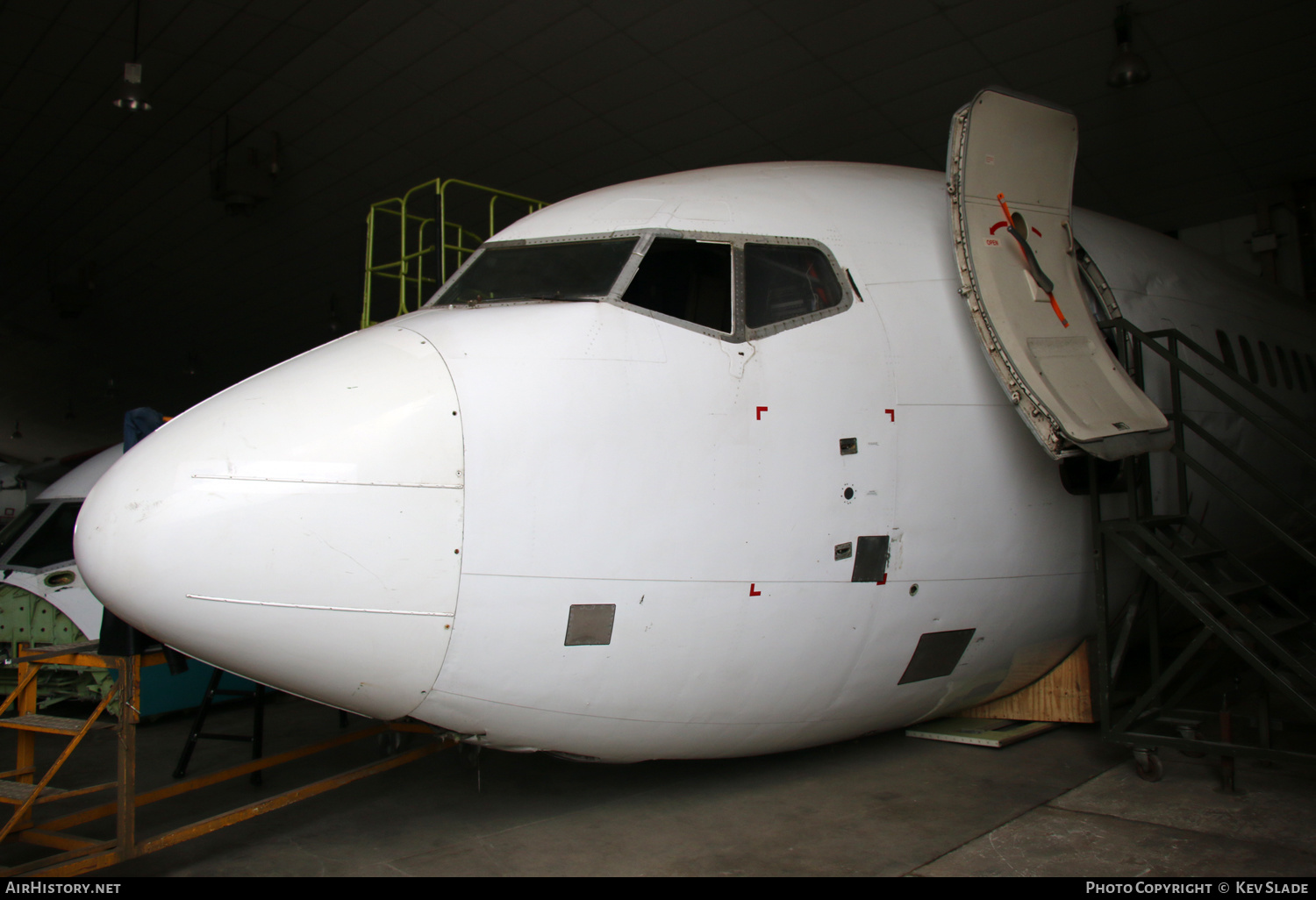 Aircraft Photo of N858WL | Boeing 737-406 | AirHistory.net #444619