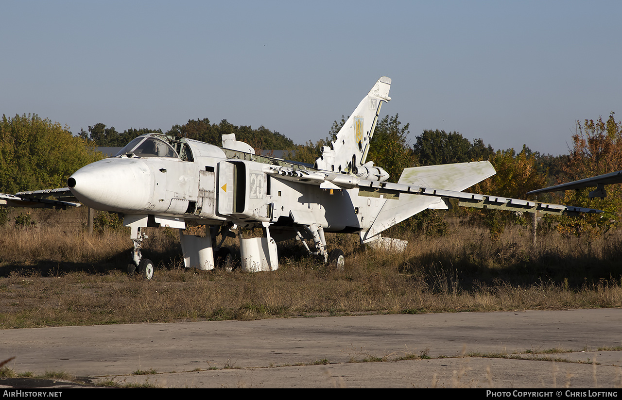 Aircraft Photo of 20 white | Sukhoi Su-24 Fencer B | Ukraine - Air Force | AirHistory.net #444660
