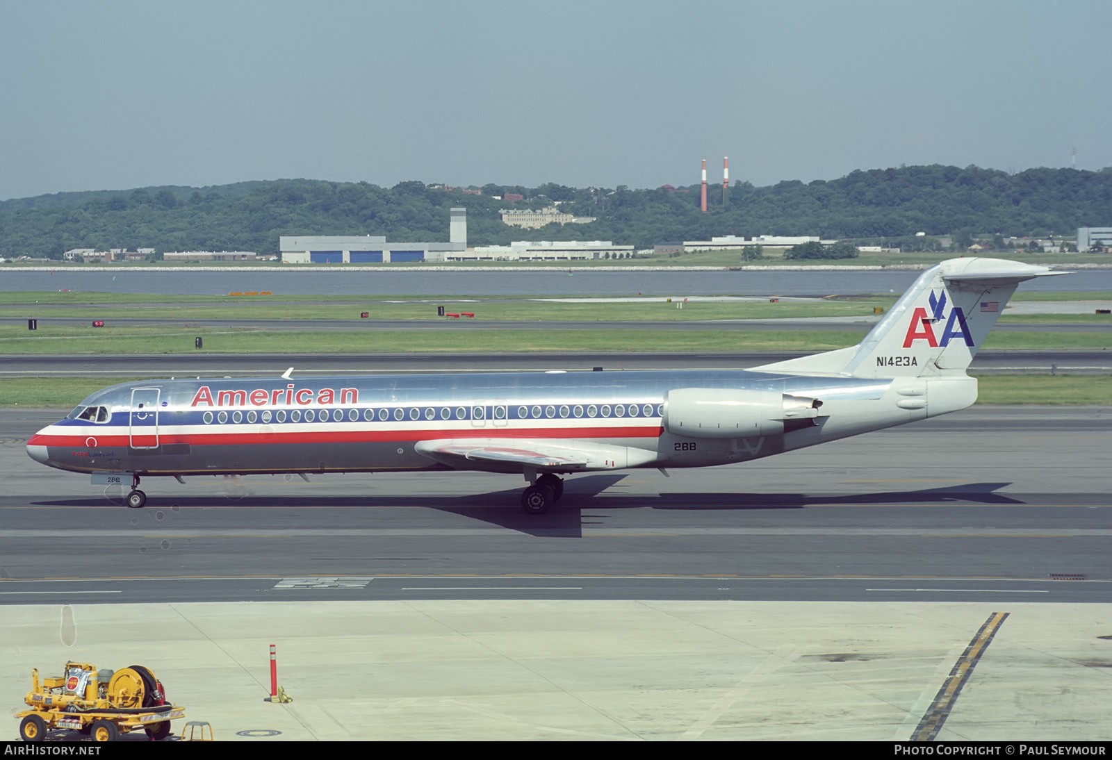 Aircraft Photo of N1423A | Fokker 100 (F28-0100) | American Airlines | AirHistory.net #444765