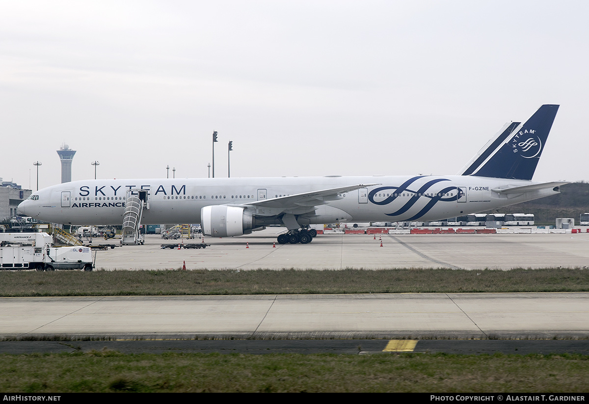 Aircraft Photo of F-GZNE | Boeing 777-328/ER | Air France | AirHistory.net #444885