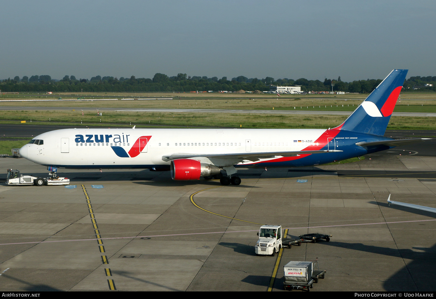 Aircraft Photo of D-AZUC | Boeing 767-33A/ER | Azur Air | AirHistory.net #444891