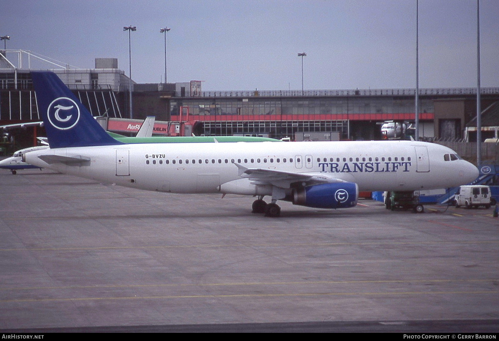Aircraft Photo of G-BVZU | Airbus A320-231 | TransLift Airways | AirHistory.net #444953