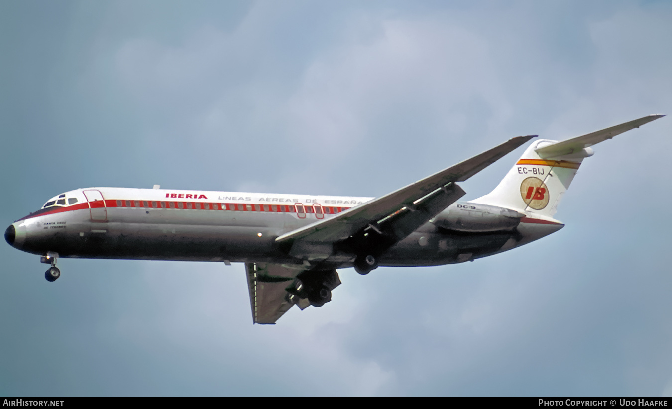 Aircraft Photo of EC-BIJ | McDonnell Douglas DC-9-32 | Iberia | AirHistory.net #445007
