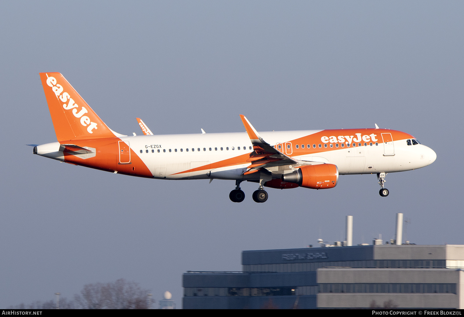 Aircraft Photo of G-EZGX | Airbus A320-214 | EasyJet | AirHistory.net #445074