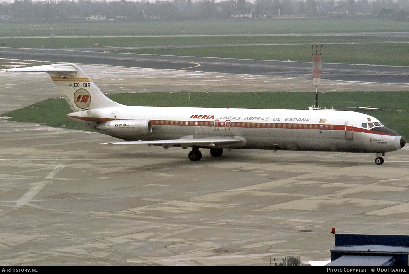 Aircraft Photo of EC-BIR | McDonnell Douglas DC-9-32 | Iberia | AirHistory.net #445132