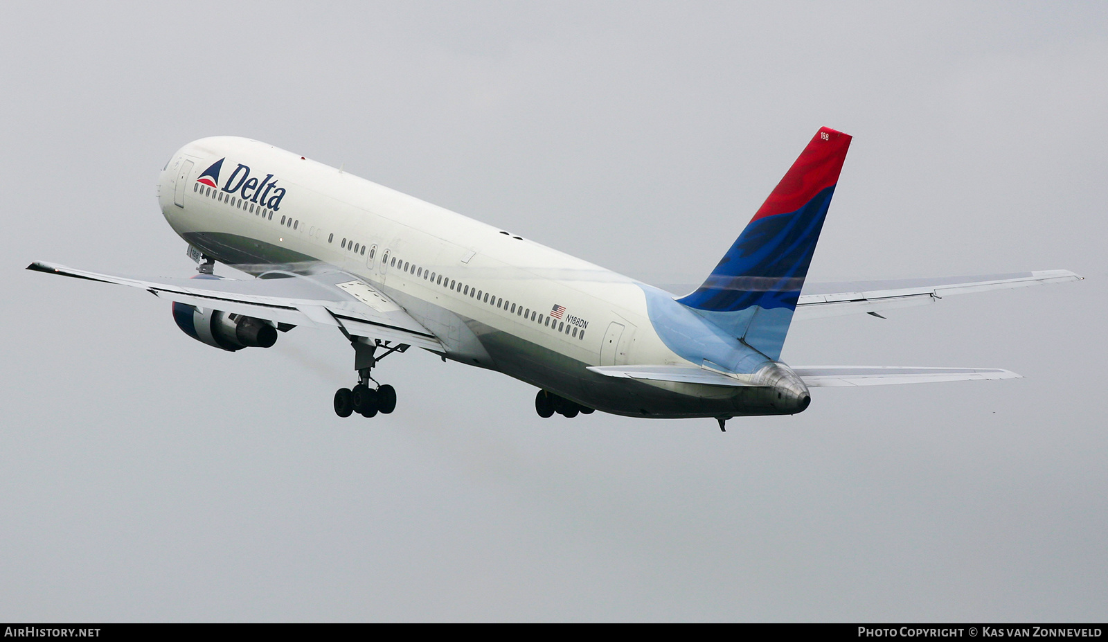 Aircraft Photo of N188DN | Boeing 767-332/ER | Delta Air Lines | AirHistory.net #445160
