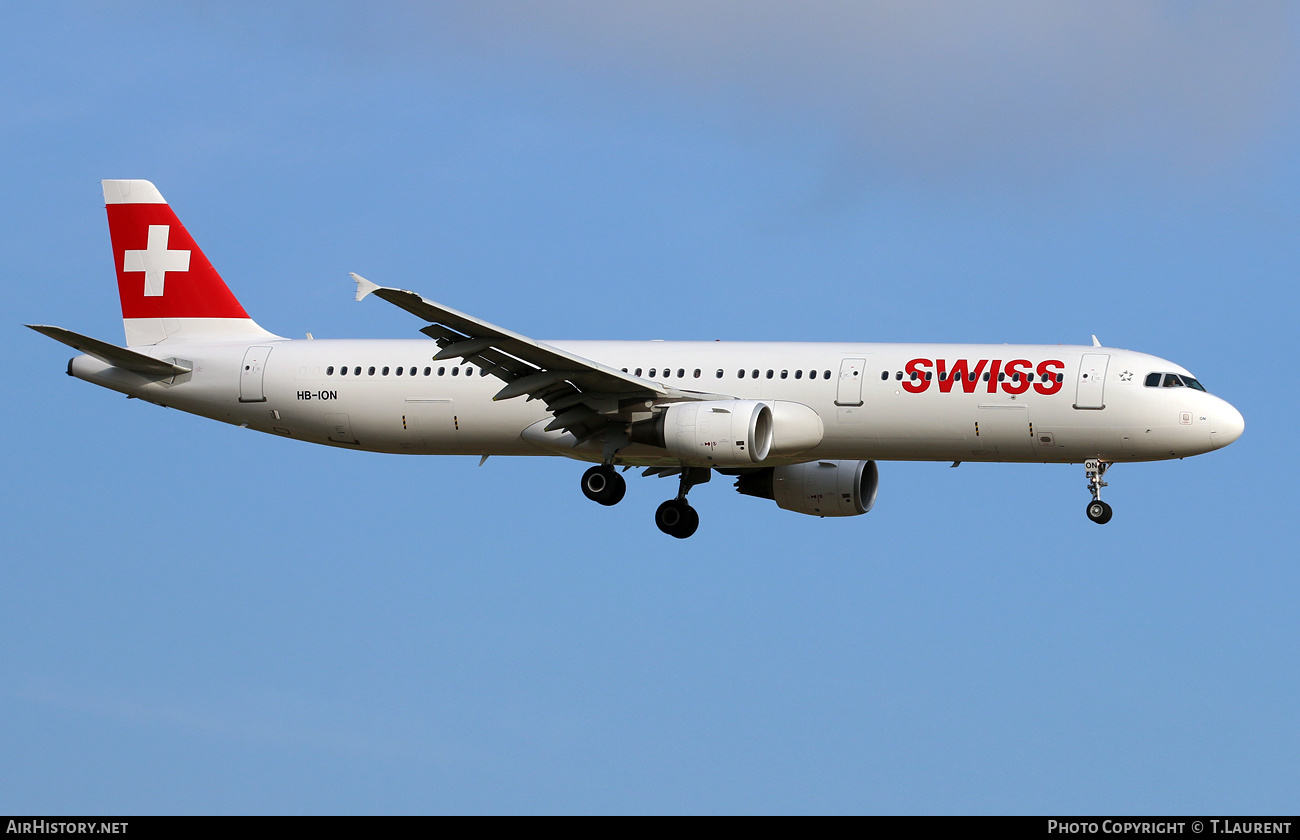 Aircraft Photo of HB-ION | Airbus A321-212 | Swiss International Air Lines | AirHistory.net #445173