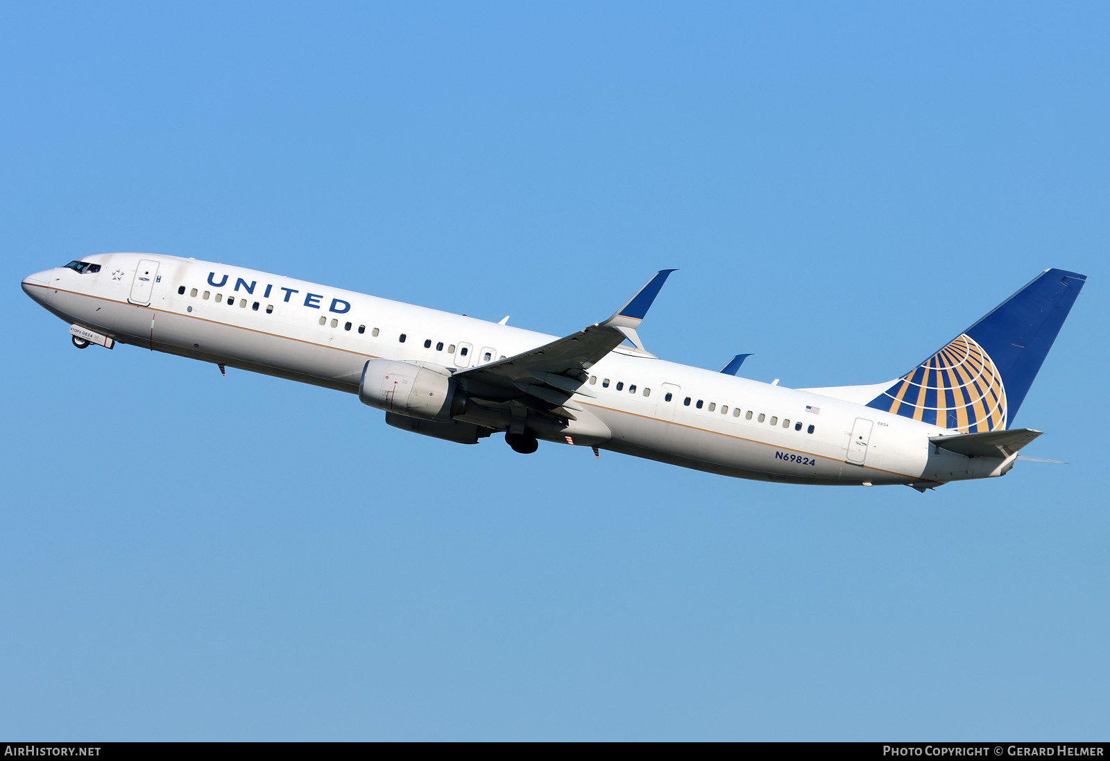Aircraft Photo of N69824 | Boeing 737-924/ER | United Airlines | AirHistory.net #445207
