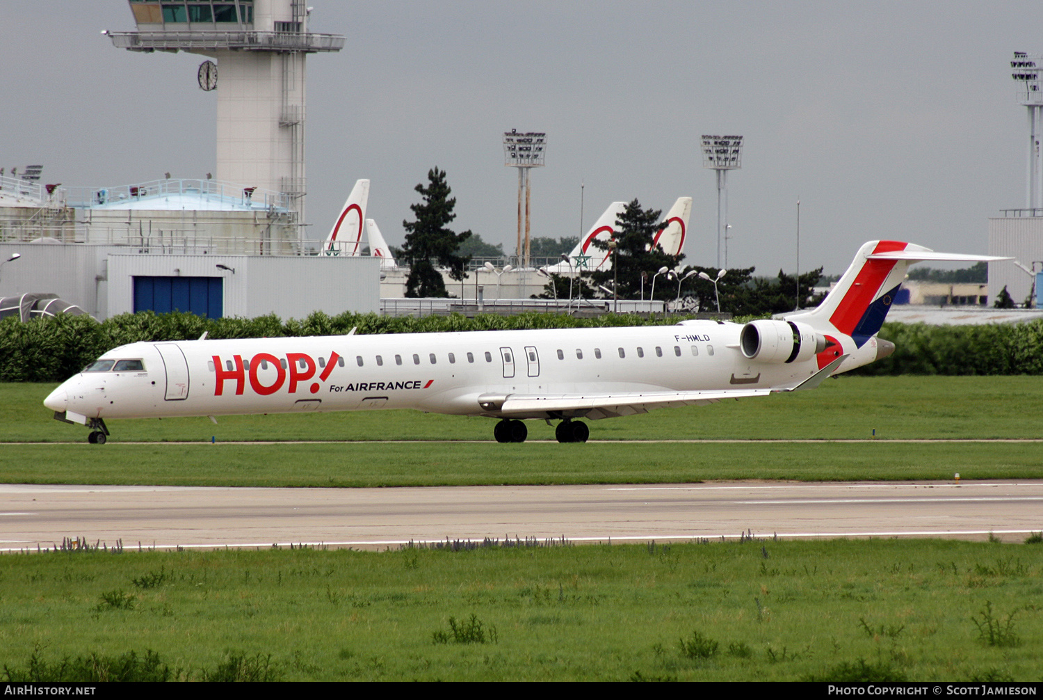 Aircraft Photo of F-HMLD | Bombardier CRJ-1000EL NG (CL-600-2E25) | Hop! | AirHistory.net #445238