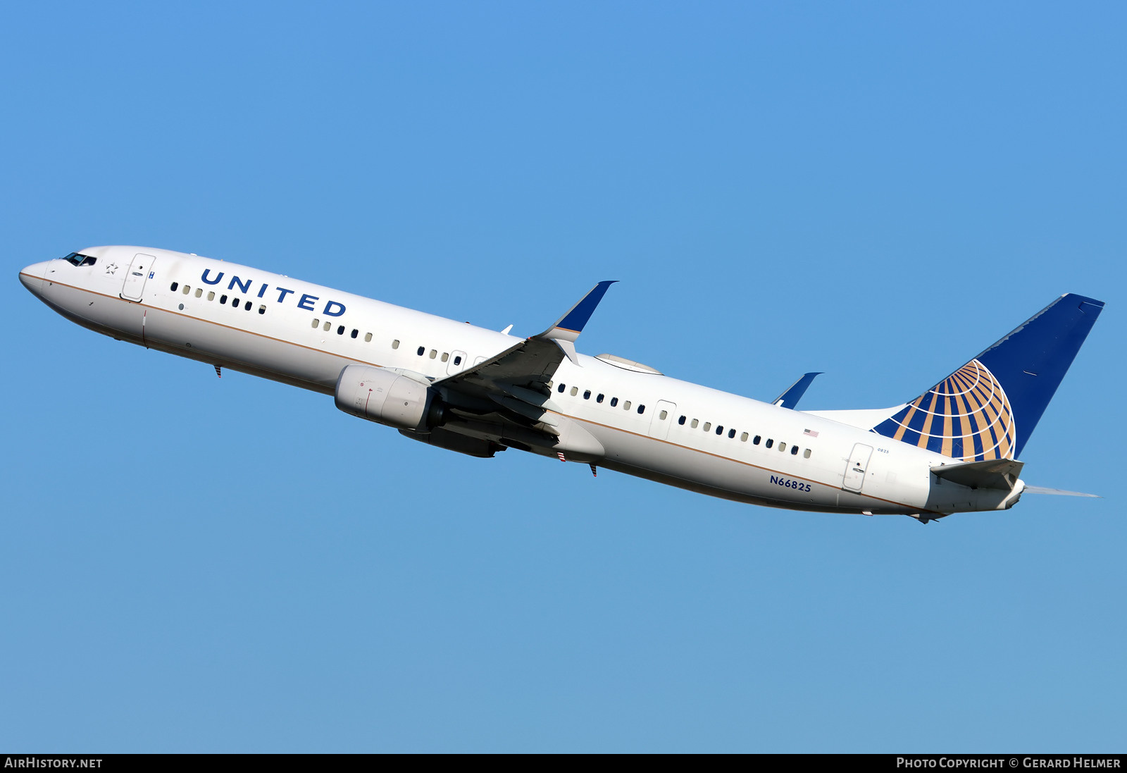 Aircraft Photo of N66825 | Boeing 737-924/ER | United Airlines | AirHistory.net #445263