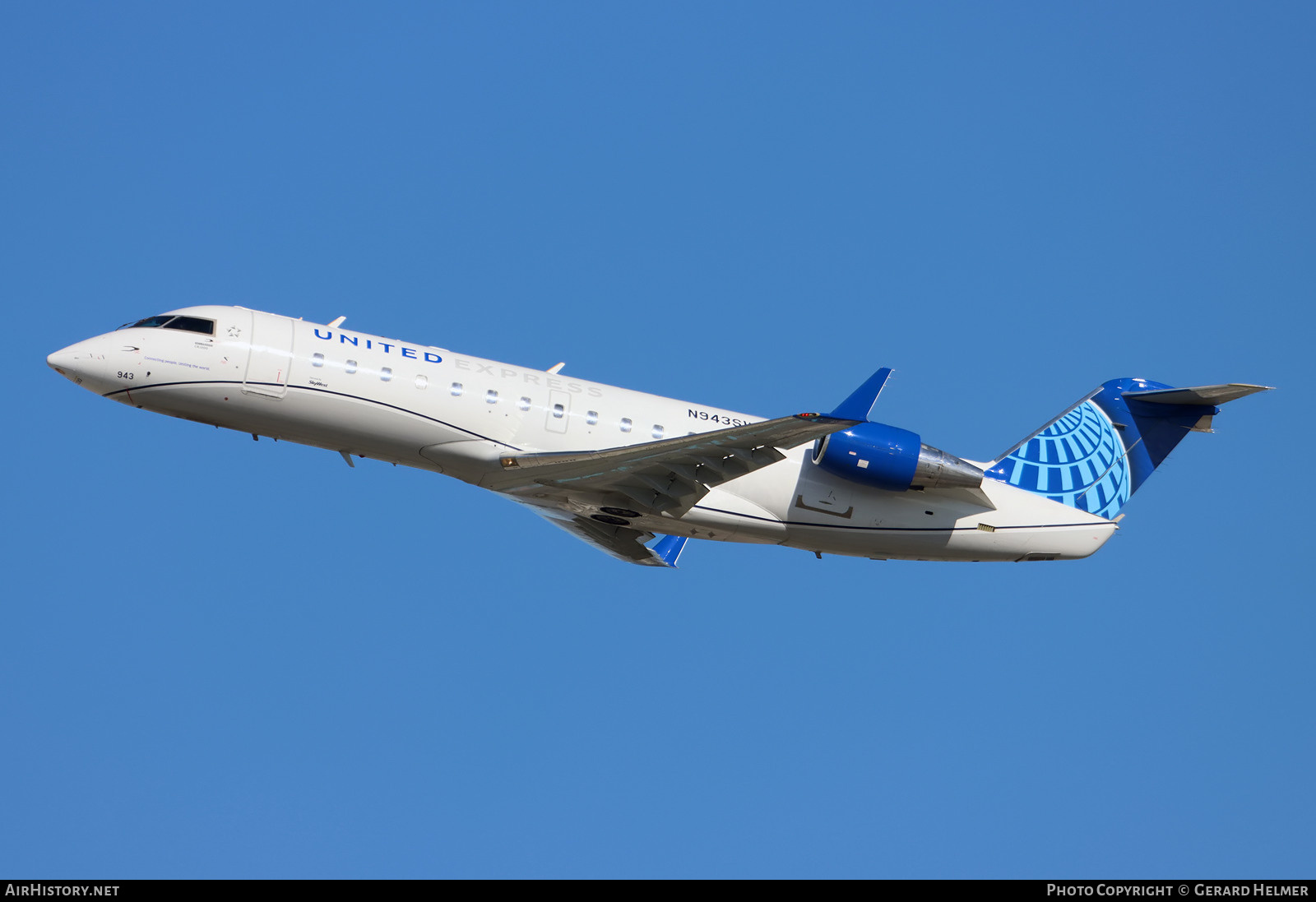 Aircraft Photo of N943SW | Bombardier CRJ-200LR (CL-600-2B19) | United Express | AirHistory.net #445305
