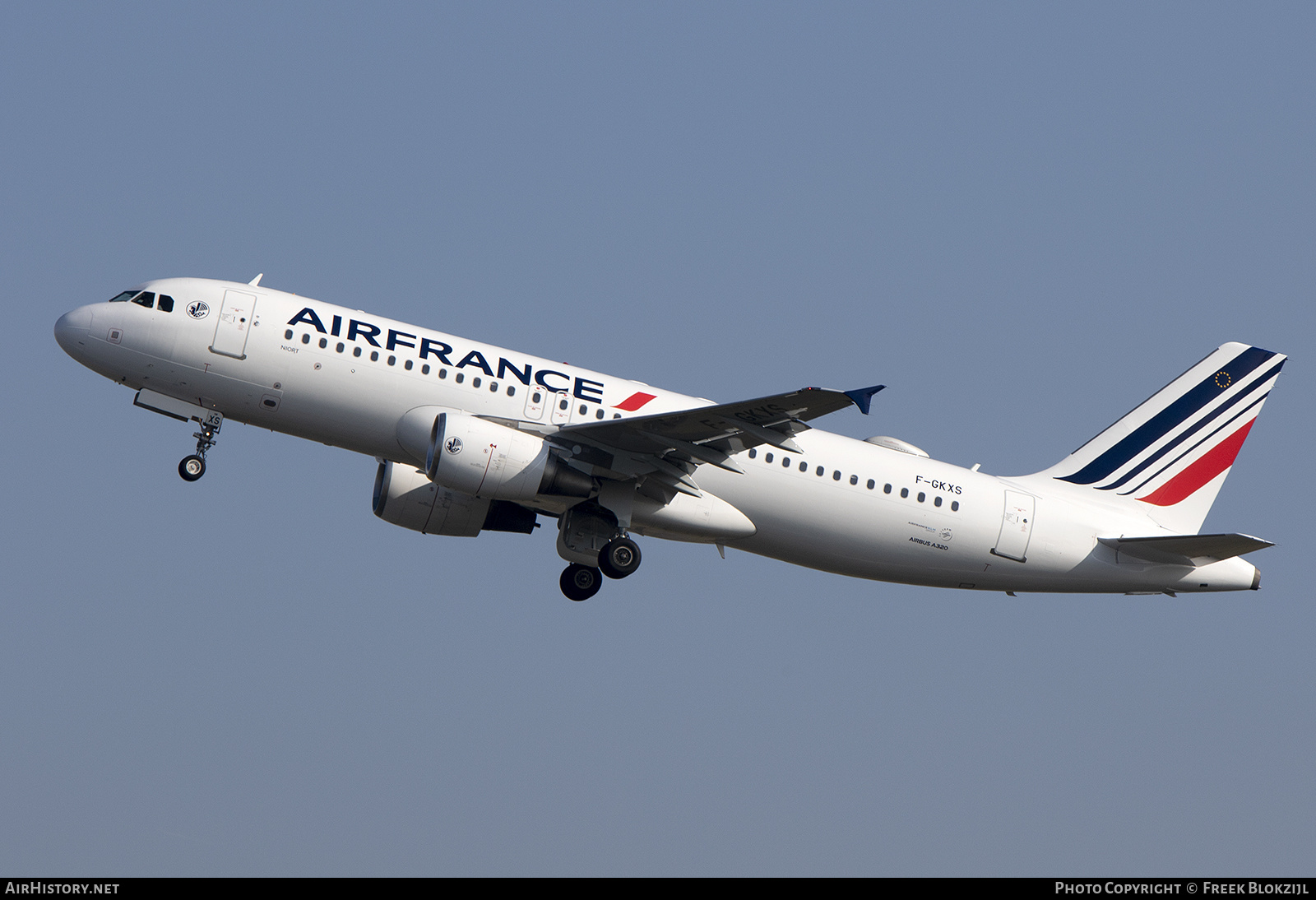 Aircraft Photo of F-GKXS | Airbus A320-214 | Air France | AirHistory.net #445353