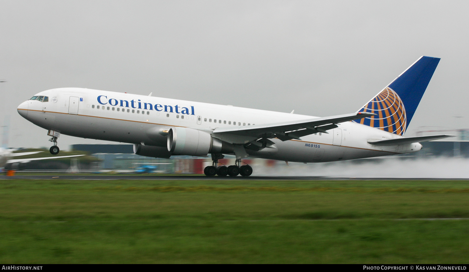 Aircraft Photo of N68155 | Boeing 767-224/ER | Continental Airlines | AirHistory.net #445364