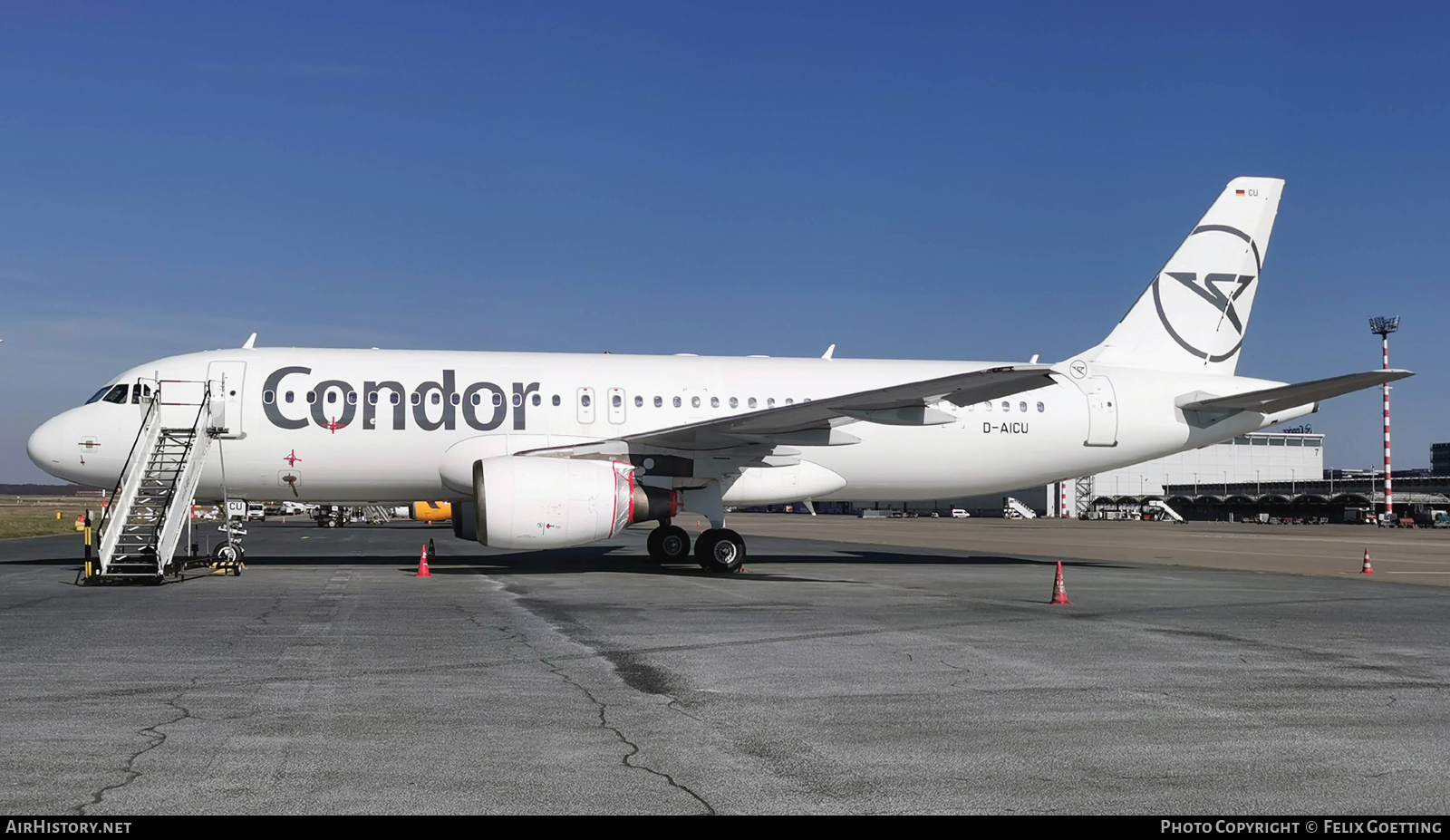 Aircraft Photo of D-AICU | Airbus A320-214 | Condor Flugdienst | AirHistory.net #445390
