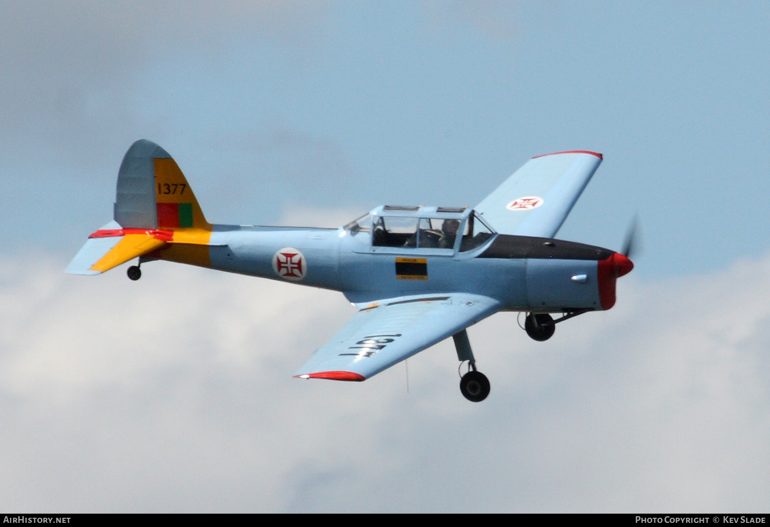Aircraft Photo of G-BARS / 1377 | De Havilland DHC-1 Chipmunk Mk22 | Portugal - Air Force | AirHistory.net #445407