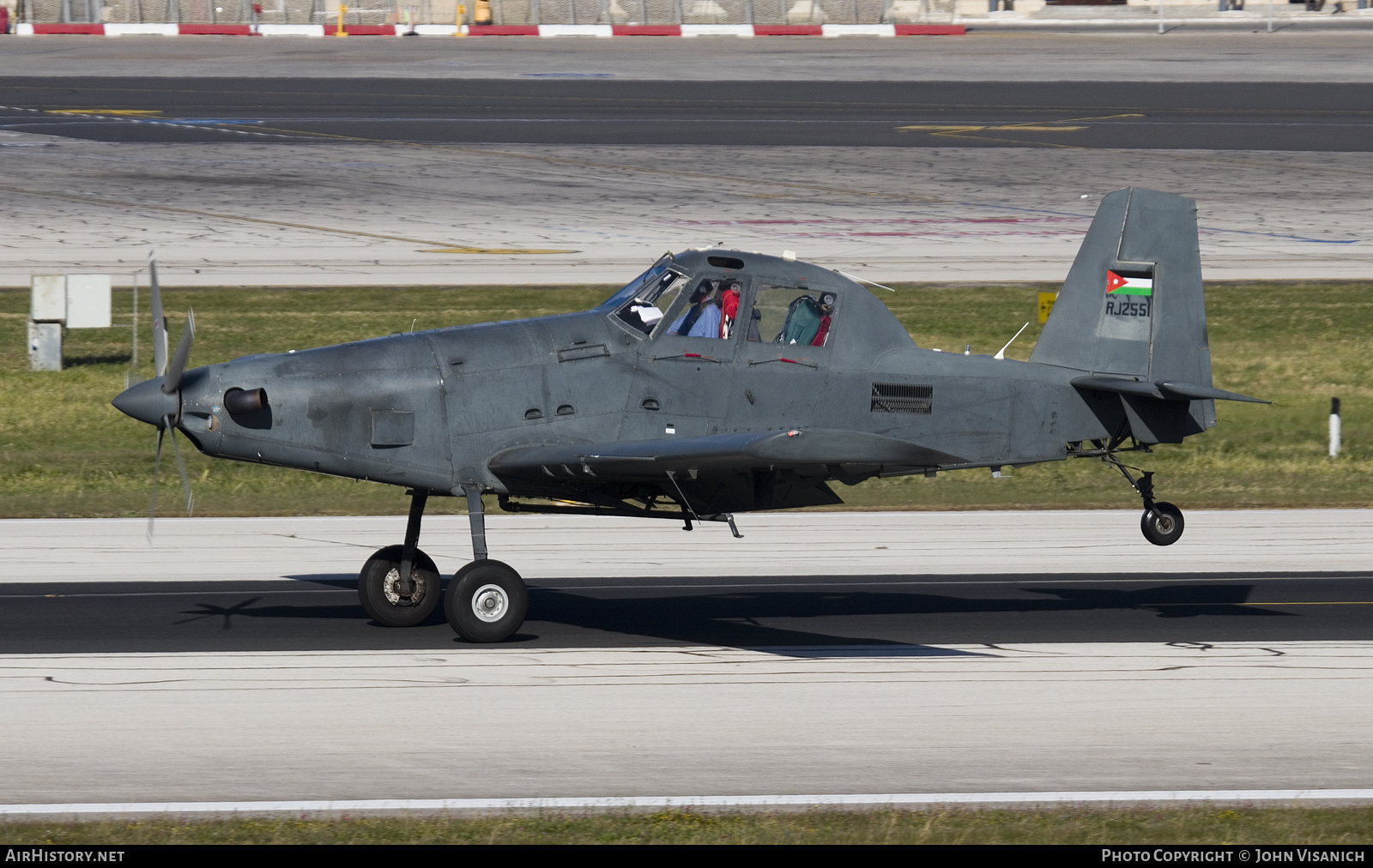 Aircraft Photo of RJ2551 | Air Tractor AT-802U Sky Warden | Jordan - Air Force | AirHistory.net #445446