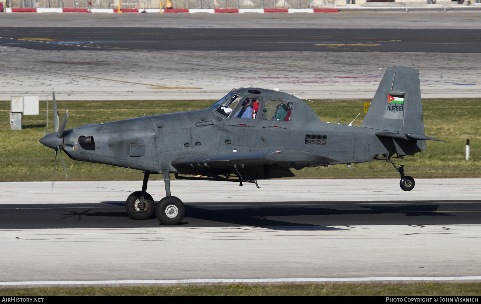 Aircraft Photo of RJ2551 | Air Tractor AT-802U | Jordan - Air Force | AirHistory.net #445446