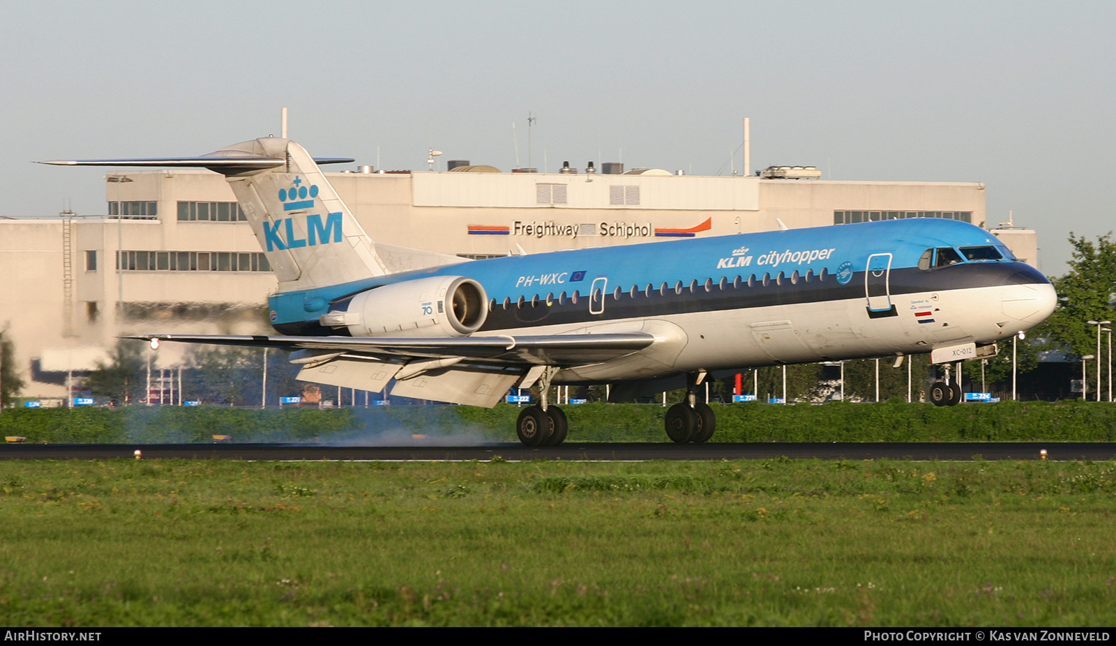 Aircraft Photo of PH-WXC | Fokker 70 (F28-0070) | KLM Cityhopper | AirHistory.net #445505