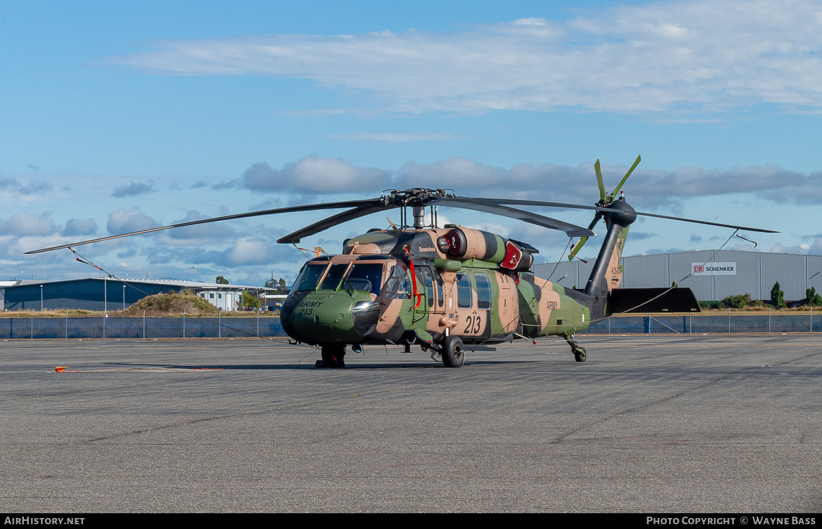 Aircraft Photo of A25-213 | Sikorsky S-70A-9 Black Hawk | Australia - Army | AirHistory.net #445522