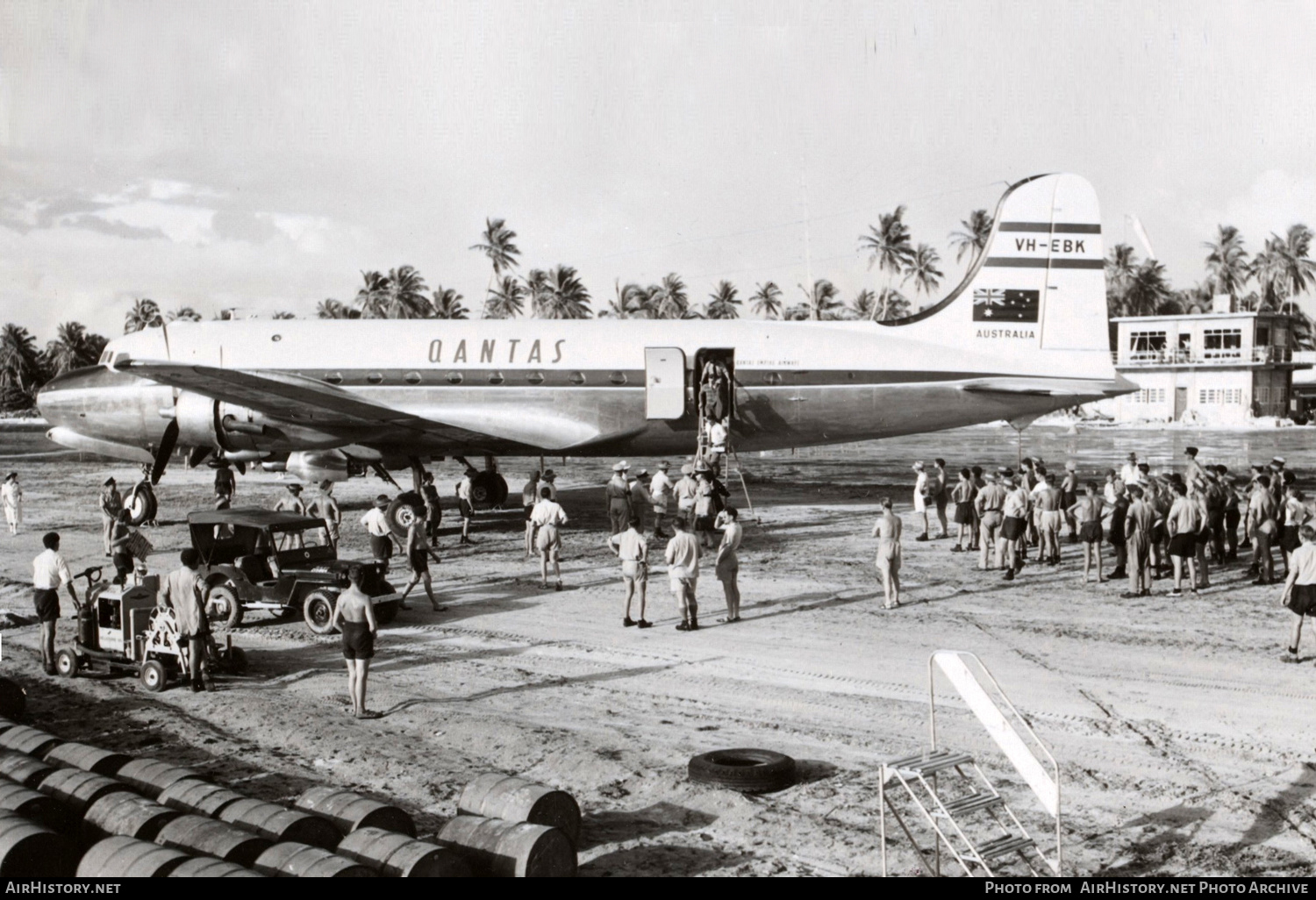 Aircraft Photo of VH-EBK | Douglas DC-4-1009 | Qantas | AirHistory.net #445615