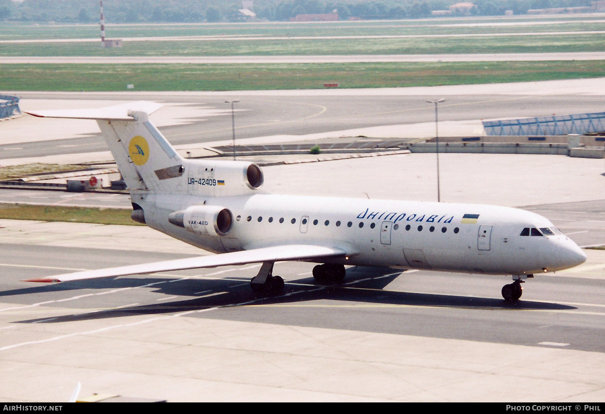 Aircraft Photo of UR-42409 | Yakovlev Yak-42D | Dniproavia | AirHistory.net #445627