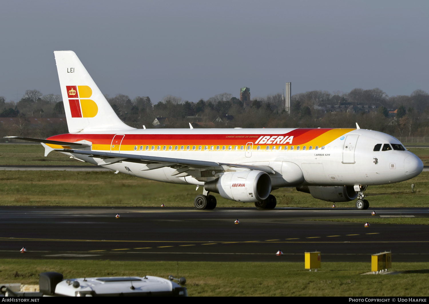 Aircraft Photo of EC-LEI | Airbus A319-111 | Iberia | AirHistory.net #445722