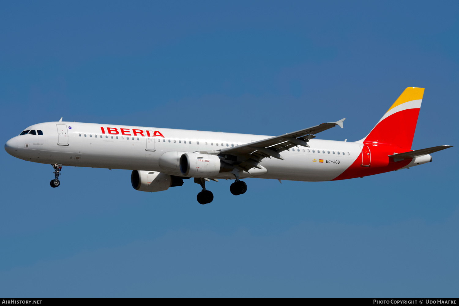 Aircraft Photo of EC-JGS | Airbus A321-213 | Iberia | AirHistory.net #445735