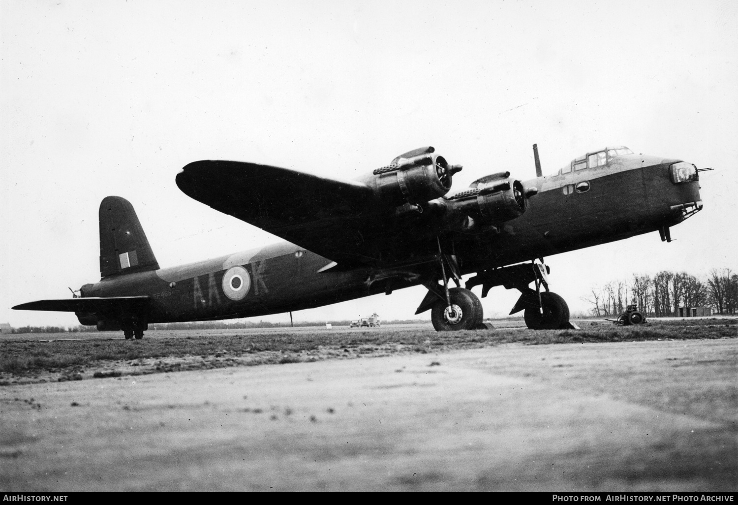 Aircraft Photo of EF465 | Short S-29 Stirling Mk3 | New Zealand - Air Force | AirHistory.net #445814