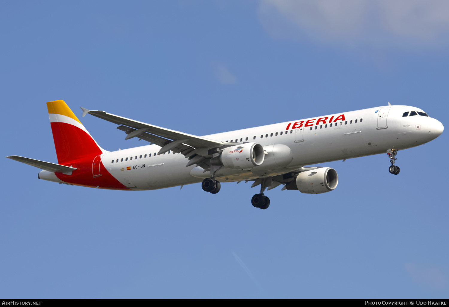 Aircraft Photo of EC-IJN | Airbus A321-212 | Iberia | AirHistory.net #445854