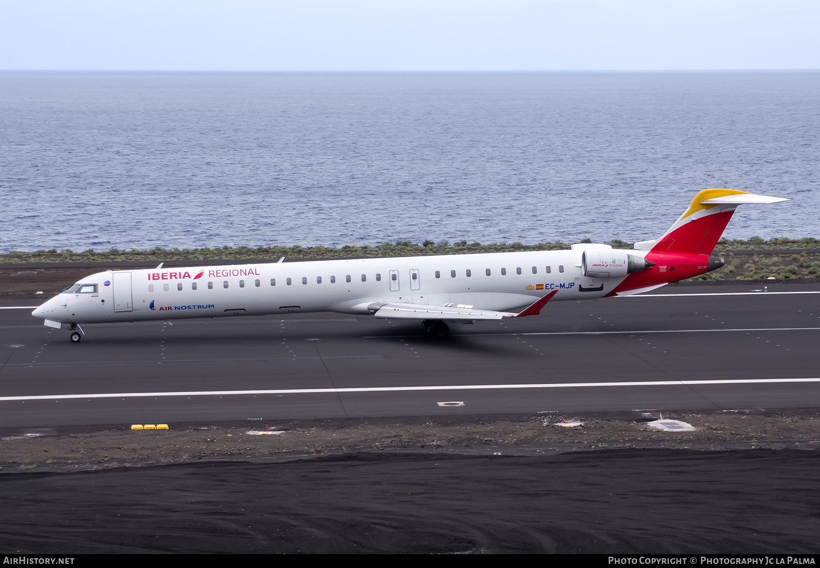 Aircraft Photo of EC-MJP | Bombardier CRJ-1000ER NG (CL-600-2E25) | Iberia Regional | AirHistory.net #445887