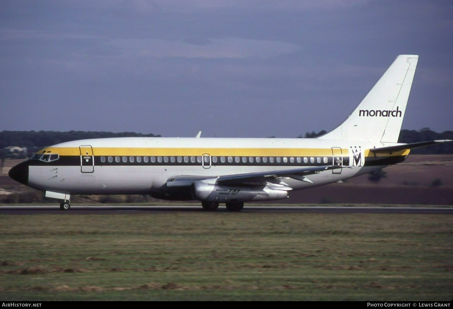 Aircraft Photo of G-DFUB | Boeing 737-2K9/Adv | Monarch Airlines | AirHistory.net #445914