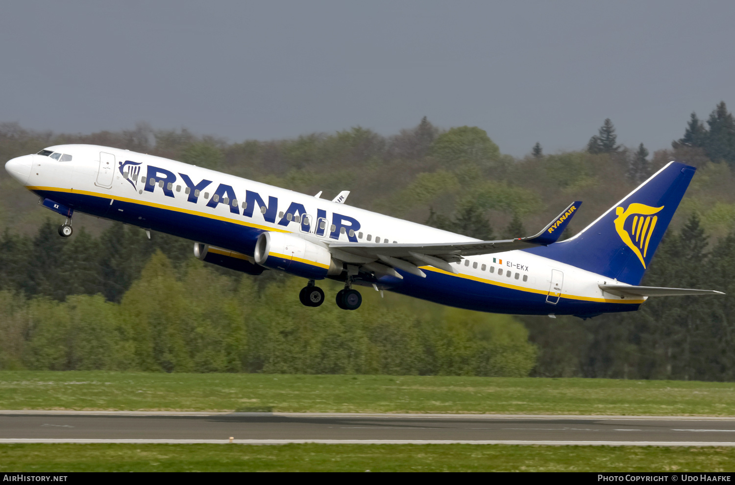 Aircraft Photo of EI-EKX | Boeing 737-8AS | Ryanair | AirHistory.net #446022