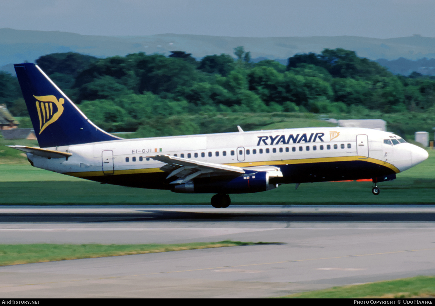 Aircraft Photo of EI-CJI | Boeing 737-2E7/Adv | Ryanair | AirHistory.net #446039