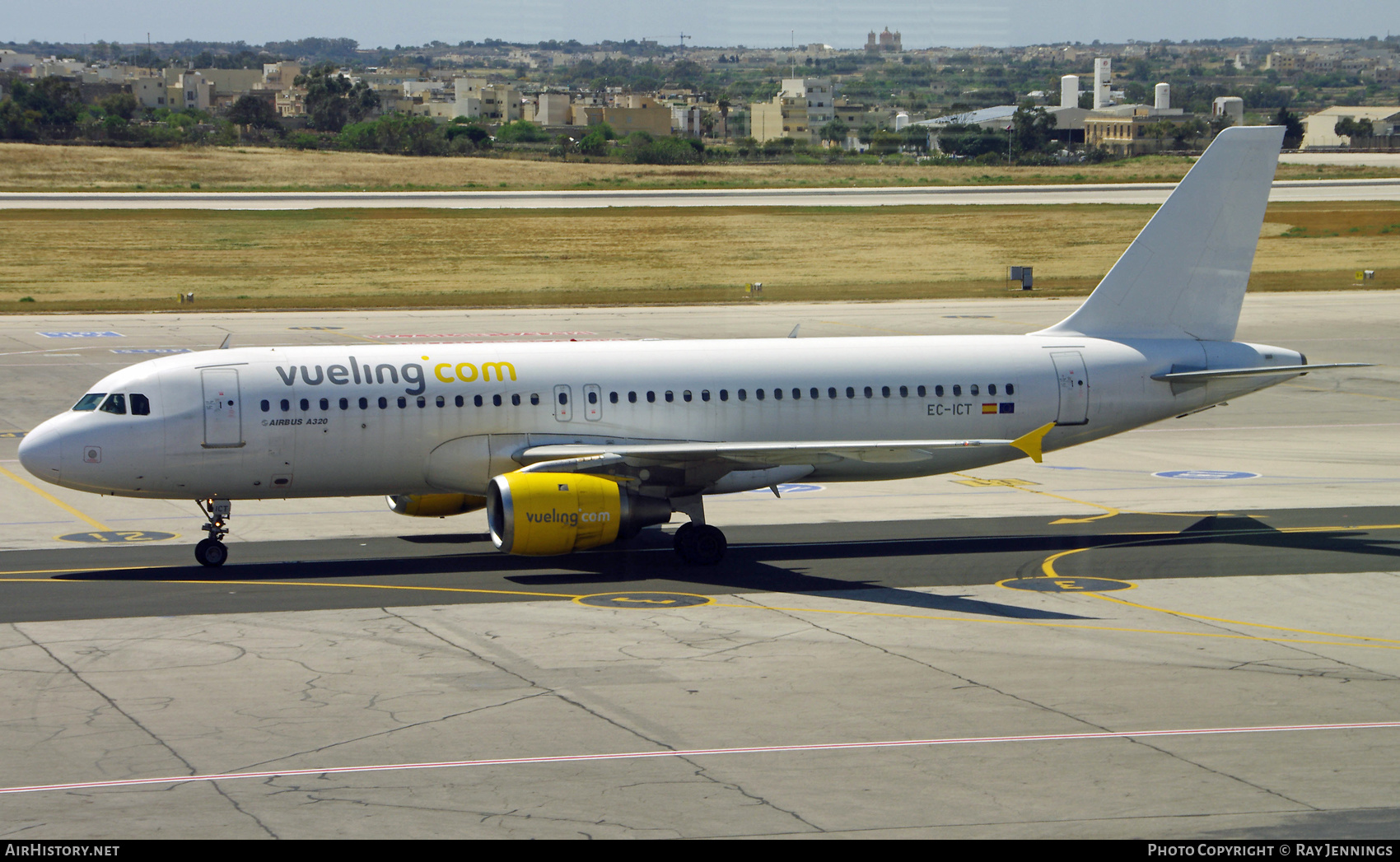 Aircraft Photo of EC-ICT | Airbus A320-211 | Vueling Airlines | AirHistory.net #446091