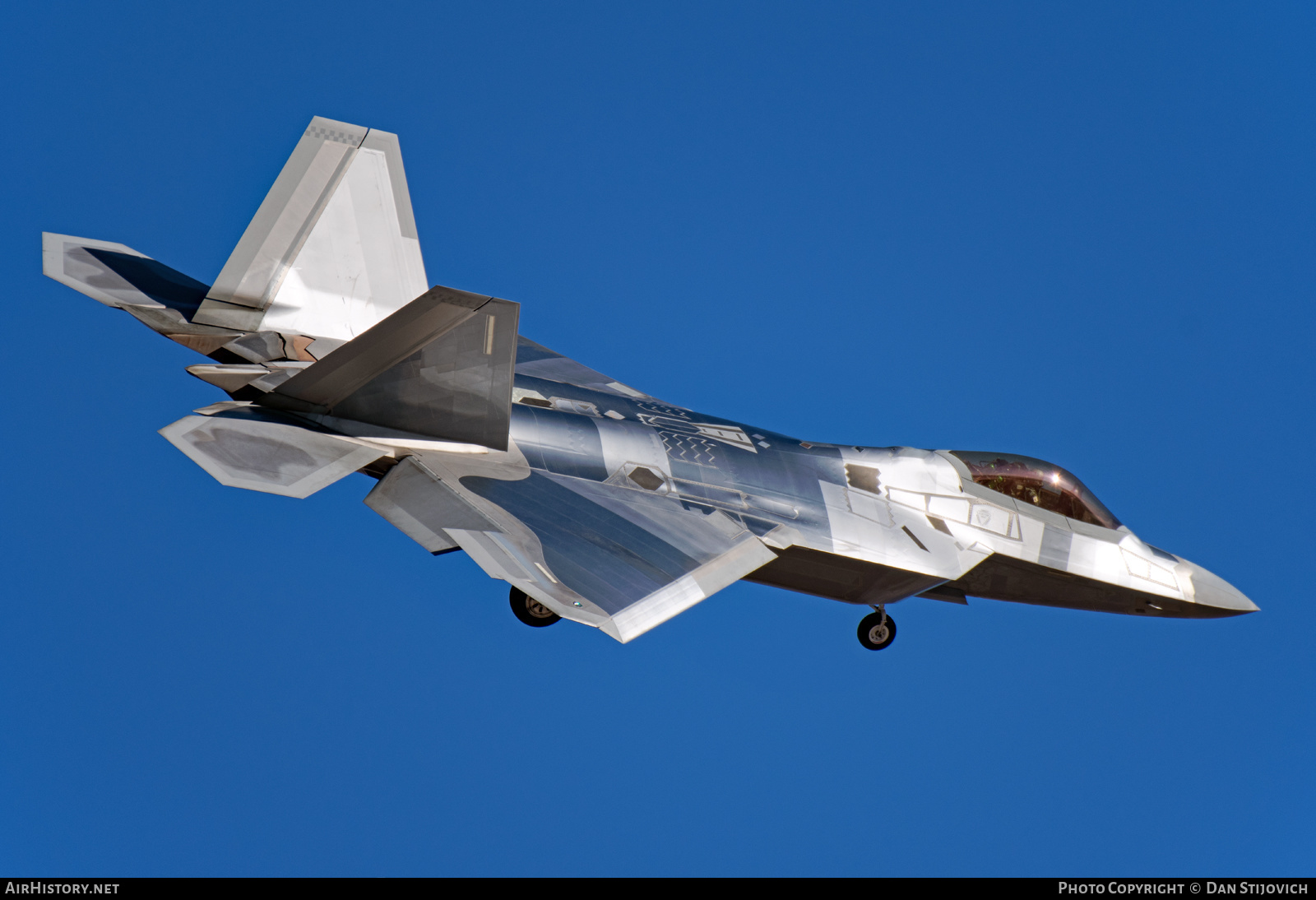Aircraft Photo of 04-4065 / 065 | Lockheed Martin F-22A Raptor | USA - Air Force | AirHistory.net #446192
