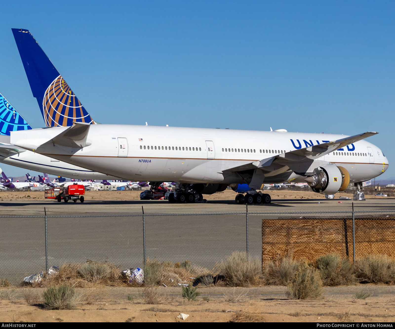 Aircraft Photo of N788UA | Boeing 777-222/ER | United Airlines | AirHistory.net #446624