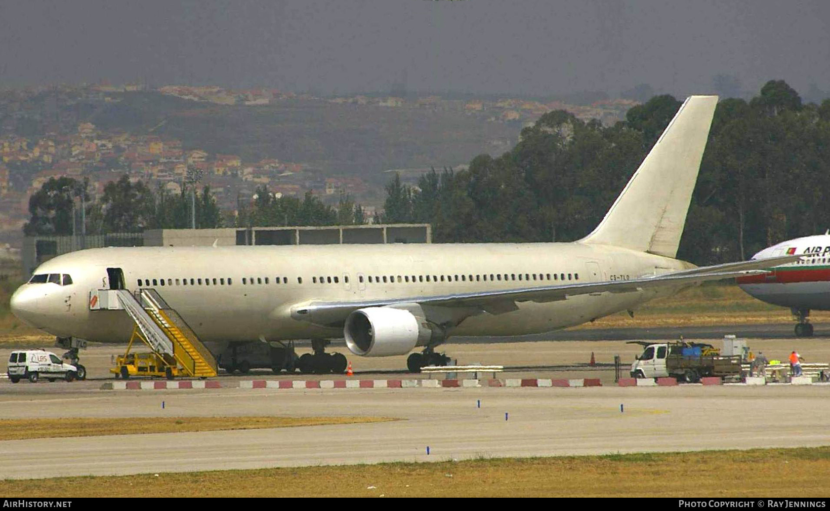 Aircraft Photo of CS-TLO | Boeing 767-383/ER | AirHistory.net #446672