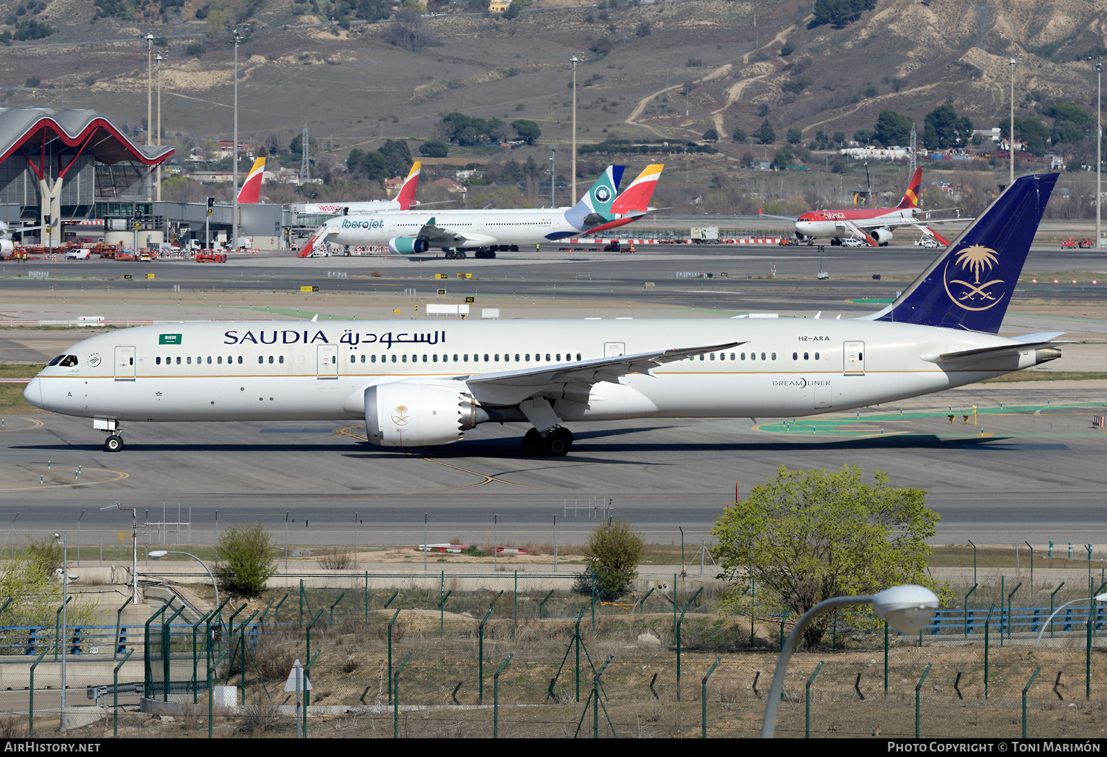 Aircraft Photo of HZ-ARA | Boeing 787-9 Dreamliner | Saudia - Saudi Arabian Airlines | AirHistory.net #446834