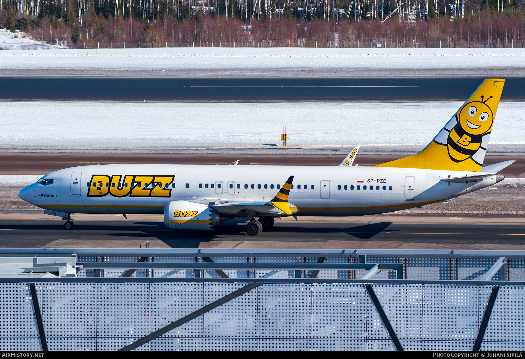 Aircraft Photo of SP-RZE | Boeing 737-8200 Max 200 | Buzz | AirHistory.net #446897