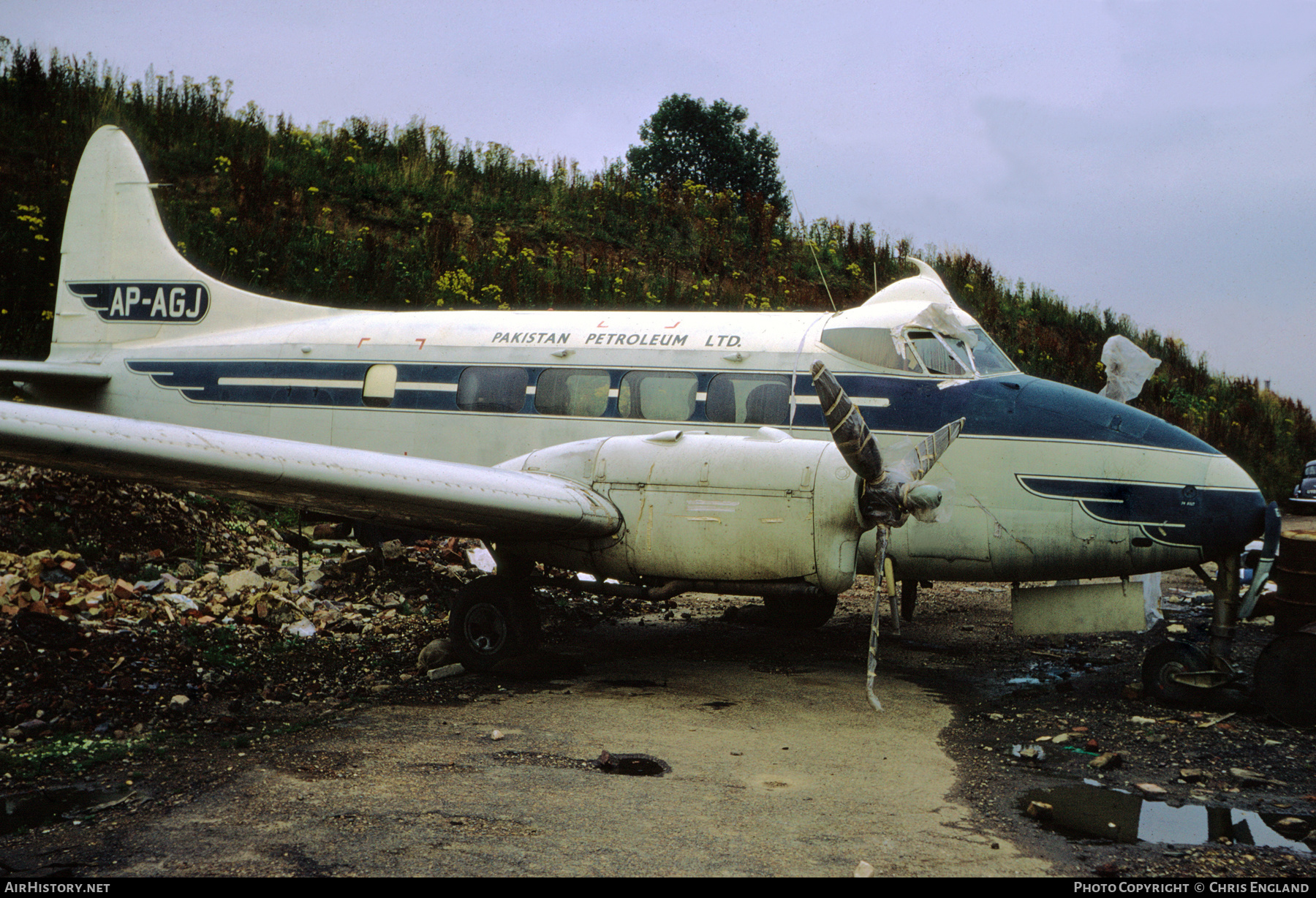 Aircraft Photo of AP-AGJ | De Havilland D.H. 104 Dove 2B | Pakistan Petroleum | AirHistory.net #447068